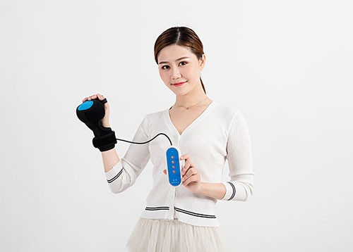 늄Ӱ�Ħ��